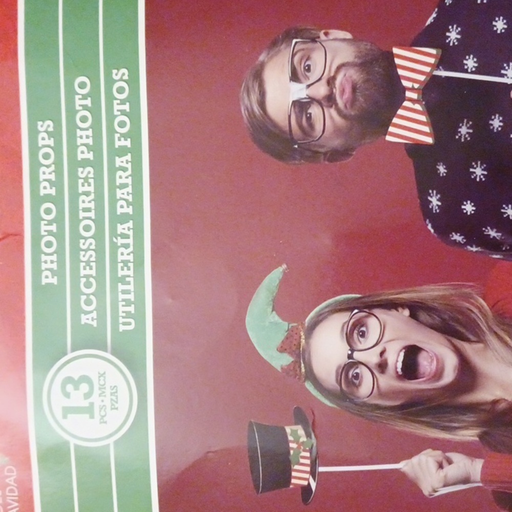 4/$40 Christmas Photo Props - 13 Pieces